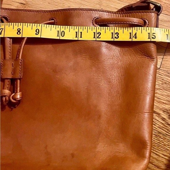 Madewell Tan Leather Bucket Bag Interior Pockets Large Maybe Lafayette Classic - Picture 15 of 17